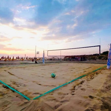 Regina Del Mare Holiday Apartments Tirrenia Bagian luar foto