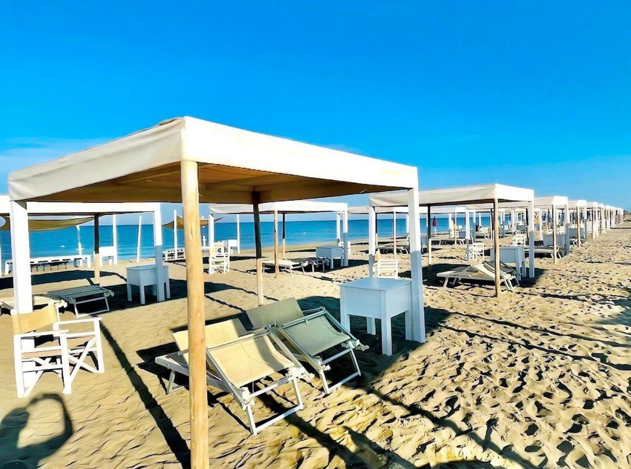 Regina Del Mare Holiday Apartments Tirrenia Bagian luar foto